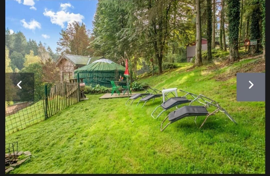 Yourte Mongole Et Cabane Houffalize Esterno foto