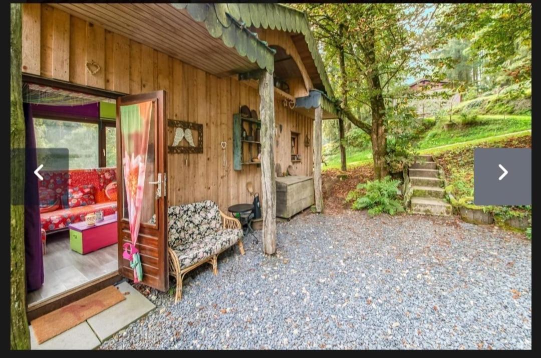 Yourte Mongole Et Cabane Houffalize Esterno foto
